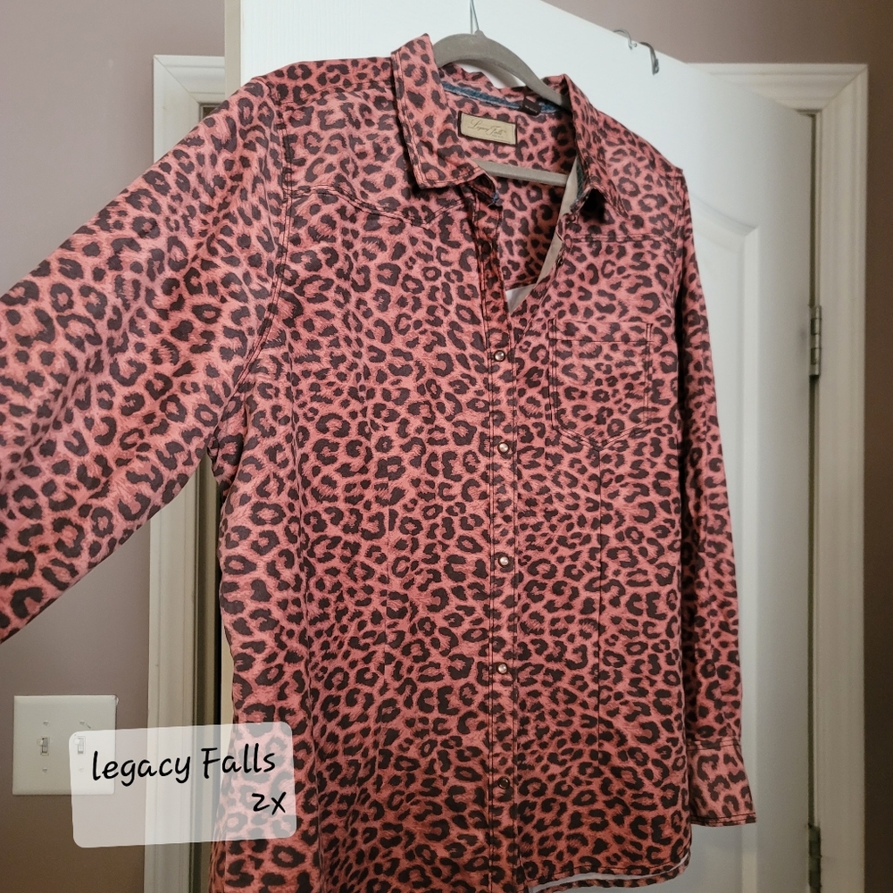 Pink / Peach Leopard Print Button-Up Shirt